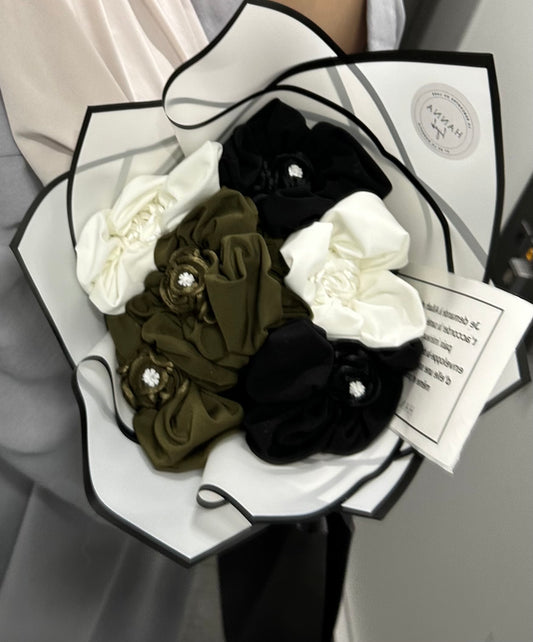 Bouquet de Trois Hijabs Frisée - Personnalisable