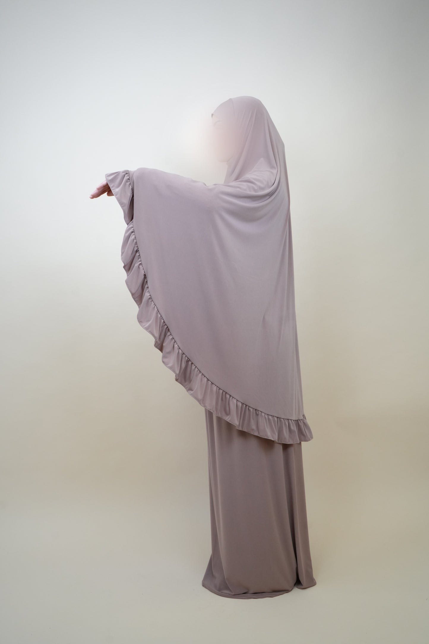 Robe de prière avec volants